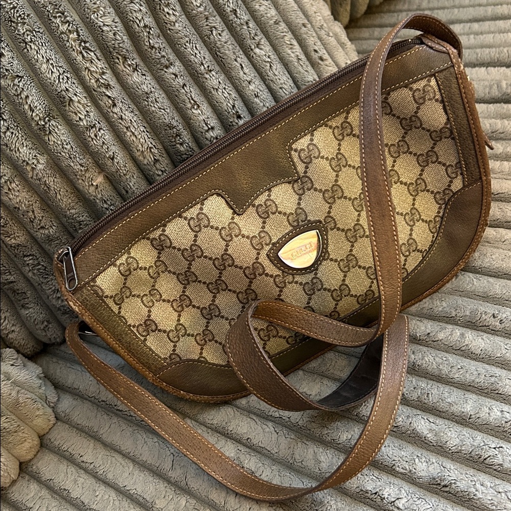 Gucci Vintage GG Supreme Monogram Shoulder Bag Coated Canvas Half Moon Purse - Picture 8 of 16